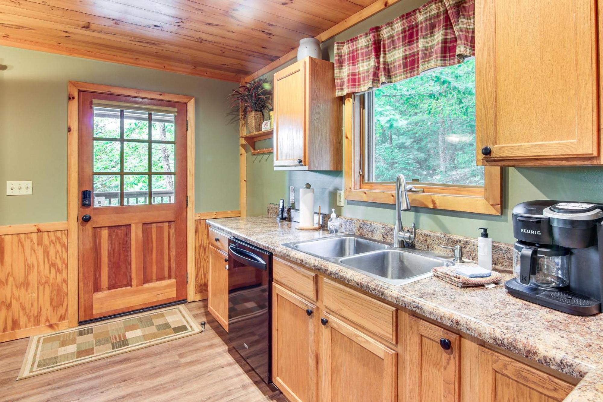 Charming Fox Den Cabin In Whittier With Hot Tub! Exterior foto