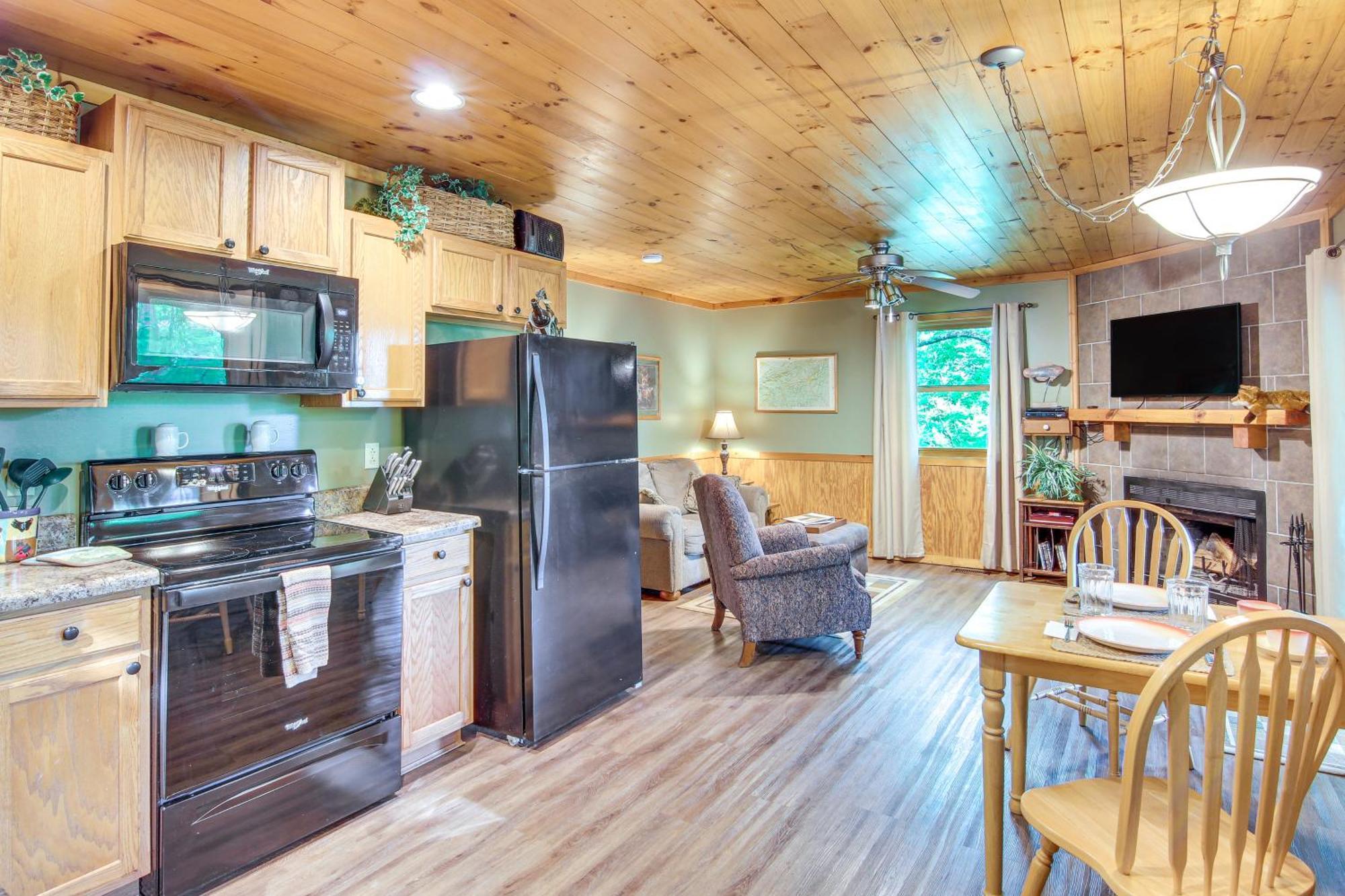Charming Fox Den Cabin In Whittier With Hot Tub! Exterior foto